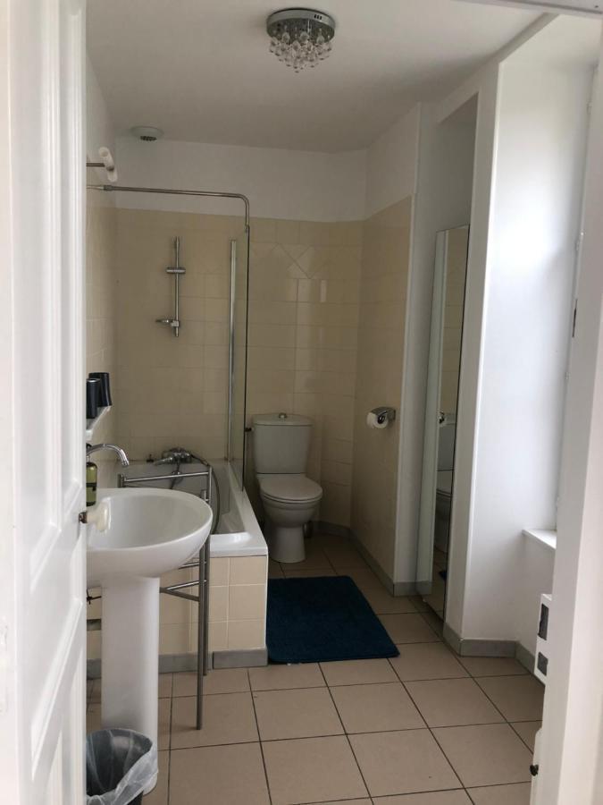Gite Les Minimes Avallon Exteriör bild